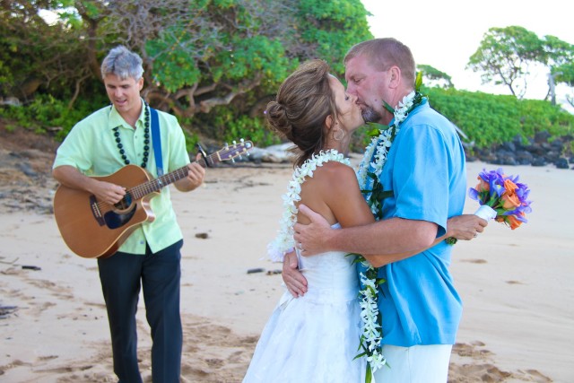 kauai-wedding-photography-after-ceremony-19
