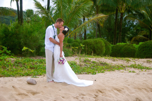 kauai-wedding-photography-couples-in-love-2-1