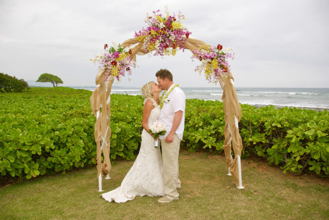 kauai-wedding-photography-couples-in-love-2-7