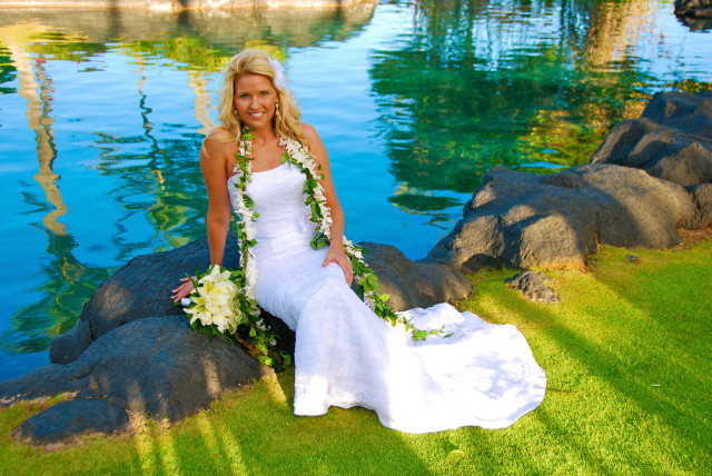 kauai-wedding-photography-featured-wedding-simple-beach-wedding-18