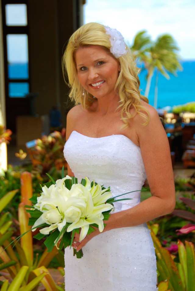 kauai-wedding-photography-featured-wedding-simple-beach-wedding-4