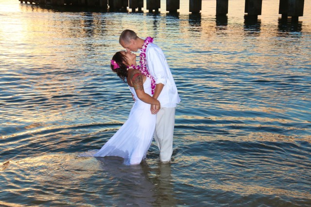 kauai-wedding-photography-trash-the-dress-candids-13