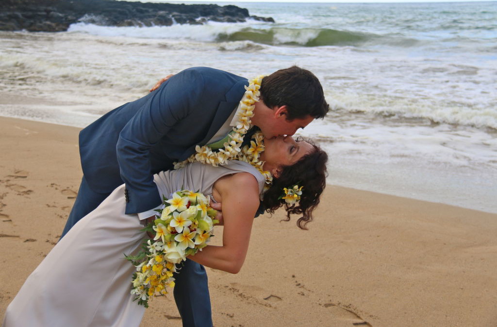 Most Popular Kauai Wedding Poses and Why